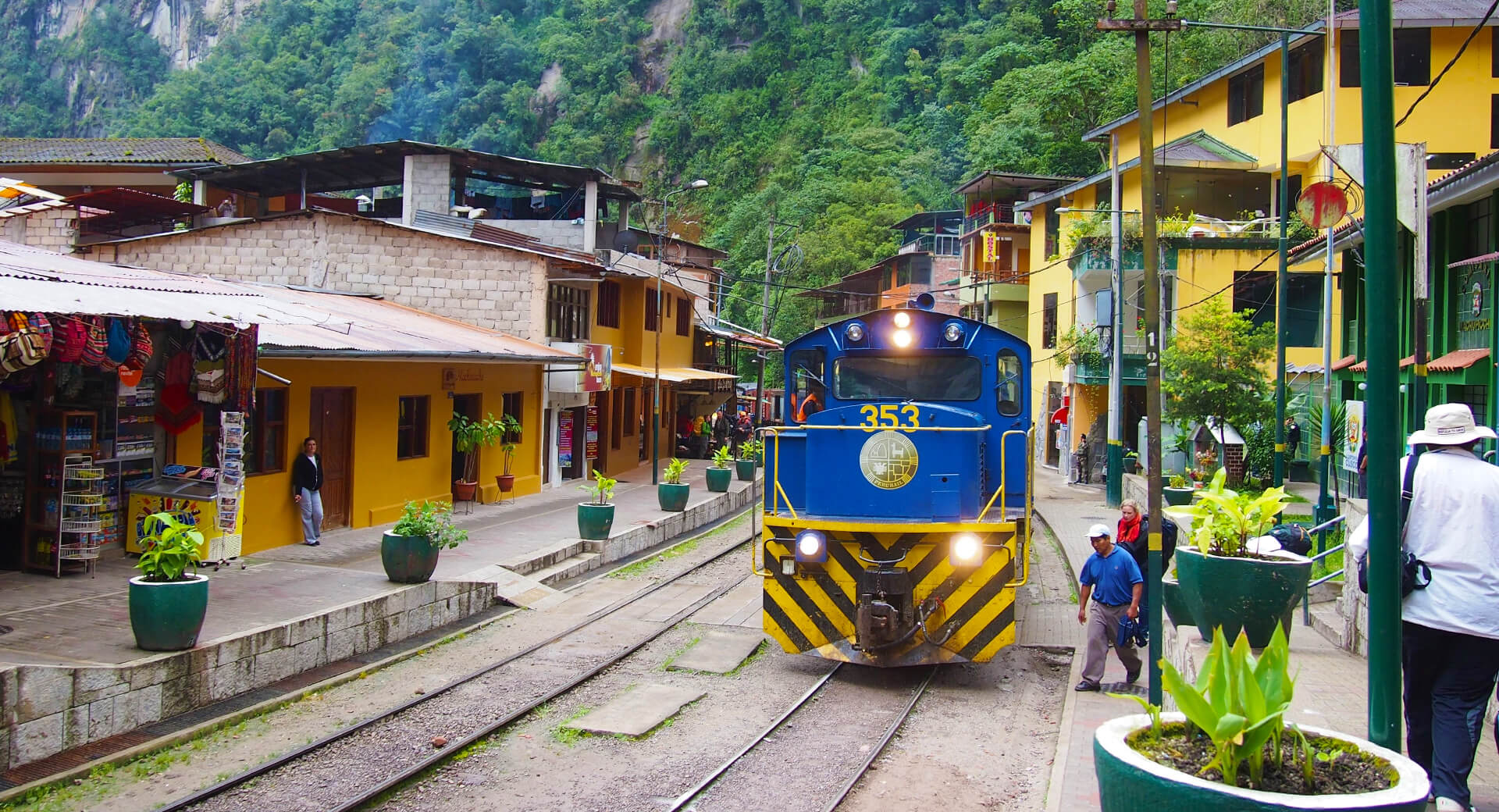 Train arriving in Aguas Calientes